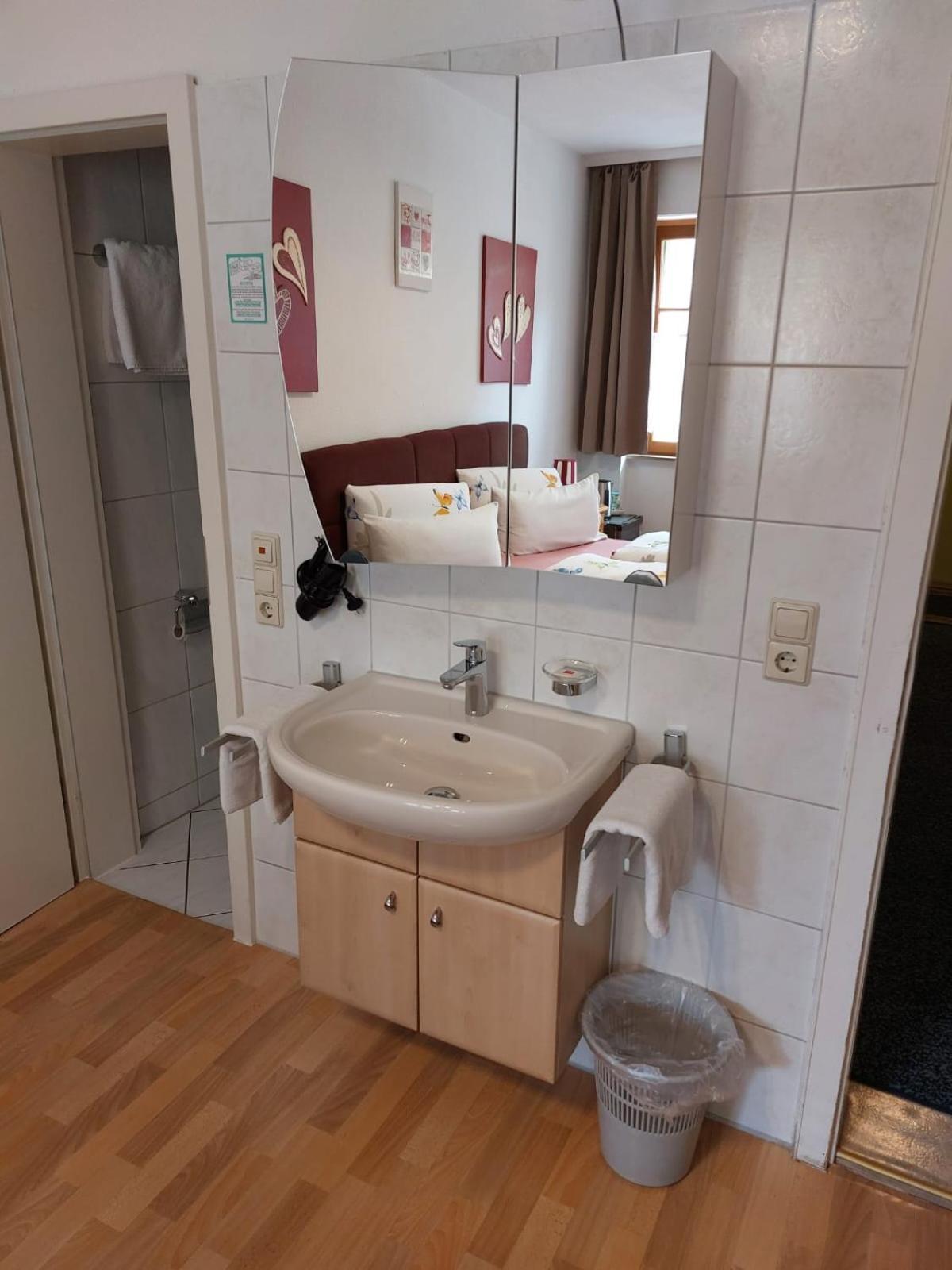 Schwabenstuben Doppelzimmer Meersburg Extérieur photo